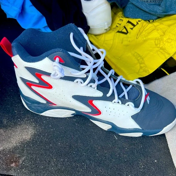 Reebok | Shoes | Reebok Og Mobius Redwhiteblue | Poshmark display picture 1